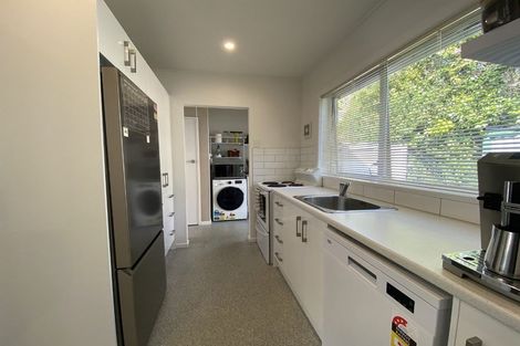 Photo of property in 3d Peckham Grove, Tawa, Wellington, 5028