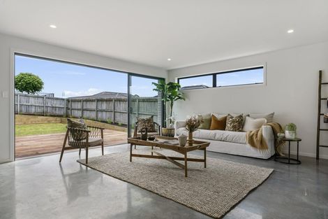 Photo of property in 7 Kayelene Place, Omokoroa, 3114