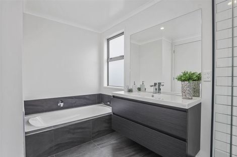 Photo of property in 21 Whakapono Avenue, Baverstock, Hamilton, 3200