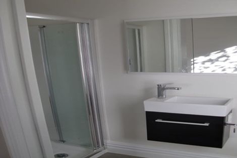 Photo of property in 26 Rangiora Avenue, Kaiwharawhara, Wellington, 6035