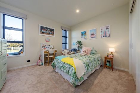 Photo of property in 5 Bull Ridge, Wanaka, 9305