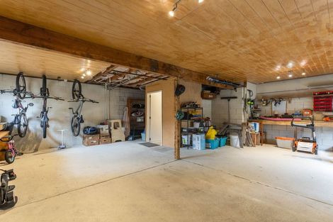 Photo of property in 14 Kempton Place, Richmond Heights, Taupo, 3330