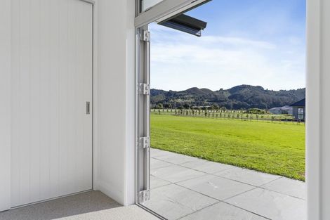 Photo of property in 5 Riverside Way, Clevedon, Papakura, 2585