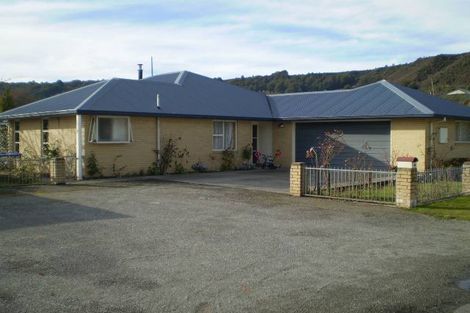 Photo of property in 74-76 Shiel Street, Reefton, 7830