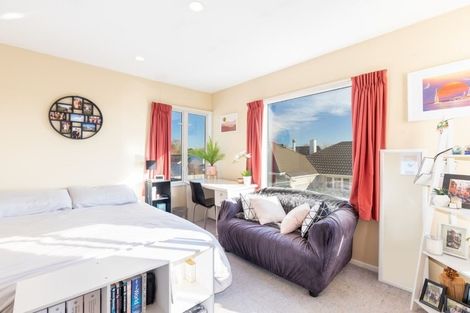 Photo of property in 55 Bryndwr Road, Bryndwr, Christchurch, 8052