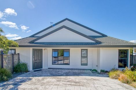Photo of property in 8 Peppertree Lane, Woodridge, Wellington, 6037