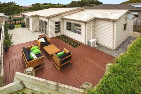 Photo of property in 76 Staithes Drive North, Whitby, Porirua, 5024