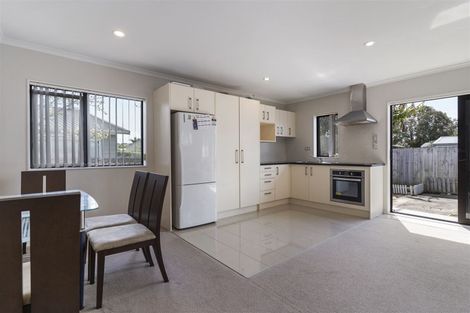 Photo of property in 371 Bucklands Beach Road, Bucklands Beach, Auckland, 2012