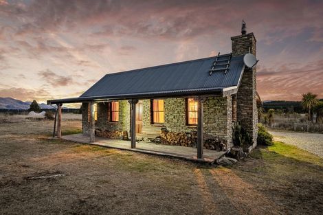 Photo of property in 66 Te Awa Road, Albert Town, Wanaka, 9382
