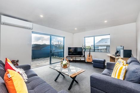 Photo of property in 4 Tarawera Road, Johnsonville, Wellington, 6037