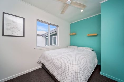 Photo of property in 32 Wallath Road, Westown, New Plymouth, 4310