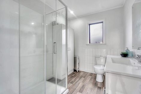 Photo of property in 2/40 Churchill Avenue, Manurewa, Auckland, 2102