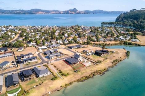 Photo of property in 26 Admiral Drive, Cooks Beach, Whitianga, 3591