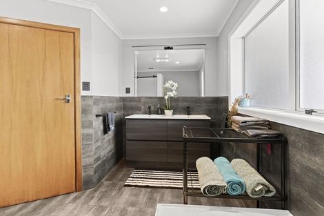 Photo of property in 46a Barrett Road, Whalers Gate, New Plymouth, 4310