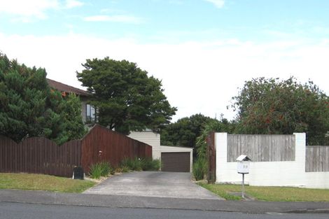 Photo of property in 39 West Harbour Drive, West Harbour, Auckland, 0618