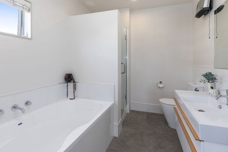 Photo of property in Braemar Apartments, 6/2 Cranmer Square, Christchurch Central, Christchurch, 8013