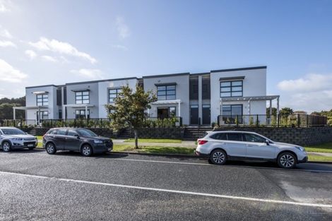 Photo of property in 45 Eugenia Rise, Totara Heights, Auckland, 2105