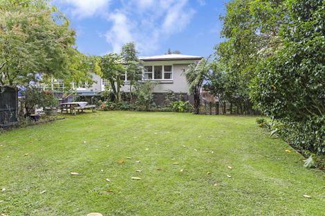 Photo of property in 8 Youngs Road, Papakura, 2110