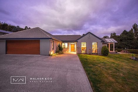 Photo of property in 8 Tuhua Lane, Brown Owl, Upper Hutt, 5018