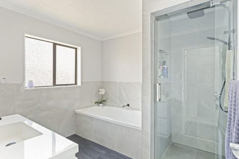 Photo of property in 129 Parklands Avenue, Bell Block, New Plymouth, 4312