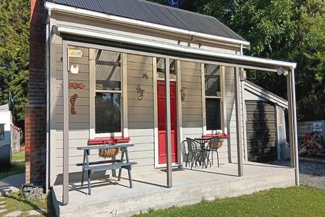 Photo of property in 90 Salcombe Street, Kaitangata, 9210