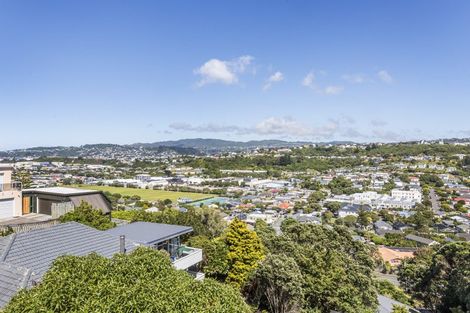 Photo of property in 81 Nevay Road, Miramar, Wellington, 6022