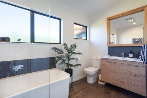 Photo of property in 54 Pacific View Road, Papamoa Beach, Papamoa, 3118