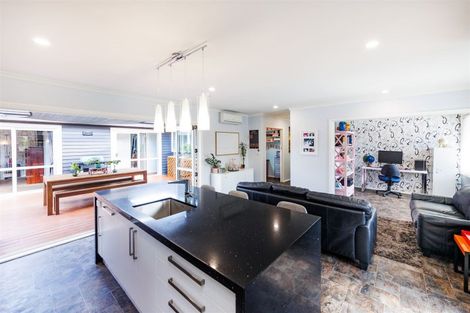 Photo of property in 34 Surrey Crescent, Hokowhitu, Palmerston North, 4410