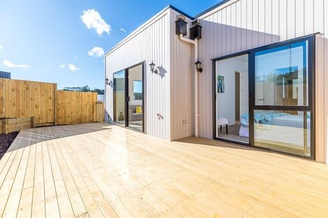 Photo of property in 21 Waka Street, Albany Heights, Auckland, 0632