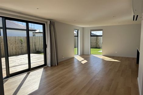 Photo of property in 28 Larissa Road, Halswell, Christchurch, 8025