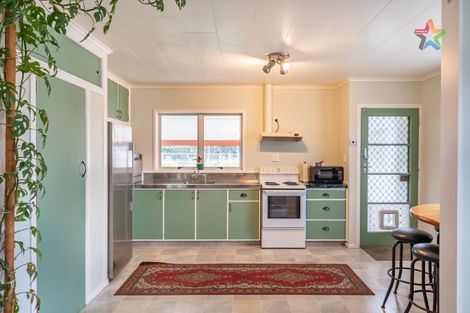 Photo of property in 66a Seddon Street, Wallaceville, Upper Hutt, 5018