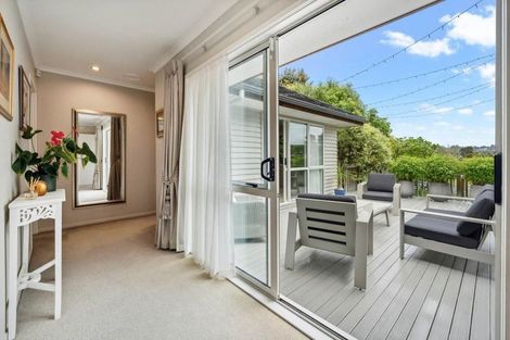 Photo of property in 1 Mural Place, Greenhithe, Auckland, 0632