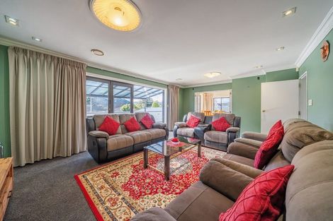 Photo of property in 42a Hudson Avenue, Ebdentown, Upper Hutt, 5018