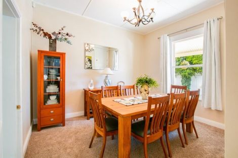 Photo of property in 11 Bowling Road, Greenmeadows, Napier, 4112