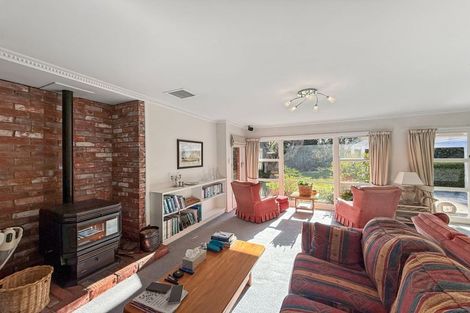 Photo of property in 336 Hasketts Road, Yaldhurst, Christchurch, 7678