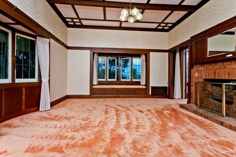 Photo of property in 118 Queen Street, Northcote Point, Auckland, 0627