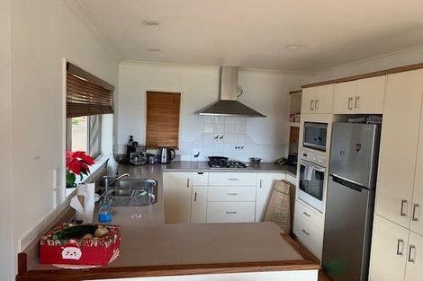 Photo of property in 16b Gemini Place, Kawaha Point, Rotorua, 3010