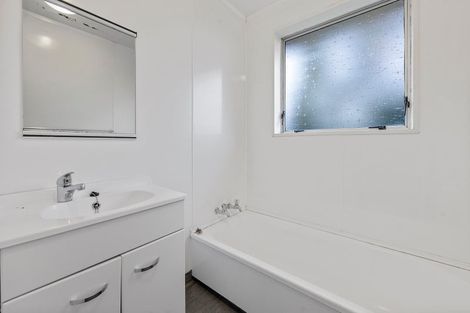 Photo of property in 60 Orrick Crescent, Avondale, Christchurch, 8061