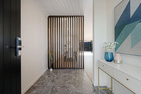 Photo of property in 6 Pineview Drive, Rosehill, Papakura, 2113