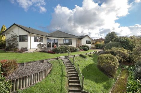 Photo of property in 149 Summerhill Drive, Fitzherbert, Palmerston North, 4410