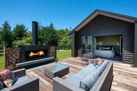 Photo of property in 11 Lochridge Drive, Kinloch, 3377