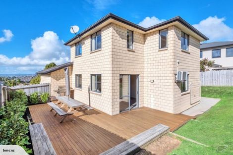 Photo of property in 33 Cityview Place, Massey, Auckland, 0614
