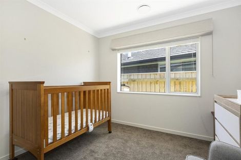 Photo of property in 35 Margaret Shields Avenue, Aotea, Porirua, 5024