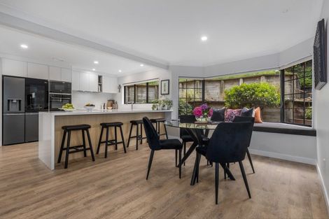 Photo of property in 25 Kilkelly Close, Tawa, Wellington, 5028