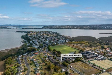 Photo of property in 59 Roberts Avenue, Bayswater, Auckland, 0622