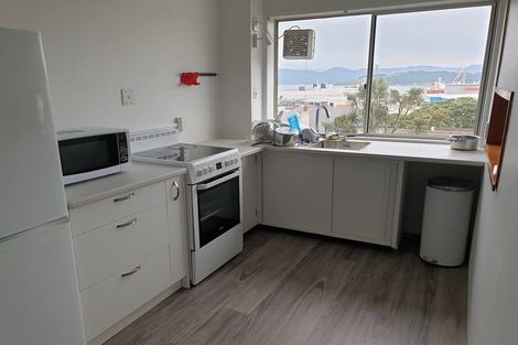 Photo of property in Mansfield Towers, 1 Grant Road, Thorndon, Wellington, 6011