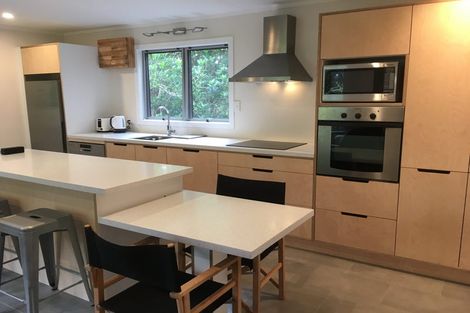 Photo of property in 9 Erua Road, Ostend, Waiheke Island, 1081