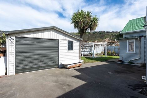 Photo of property in 58 Wiggins Street, Sumner, Christchurch, 8081