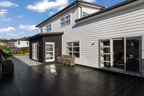 Photo of property in 17 John Burke Drive, Aotea, Porirua, 5024