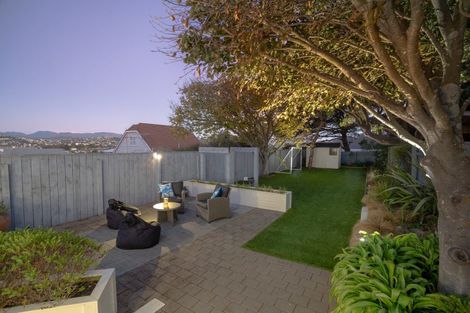 Photo of property in 23 Naughton Terrace, Kilbirnie, Wellington, 6022